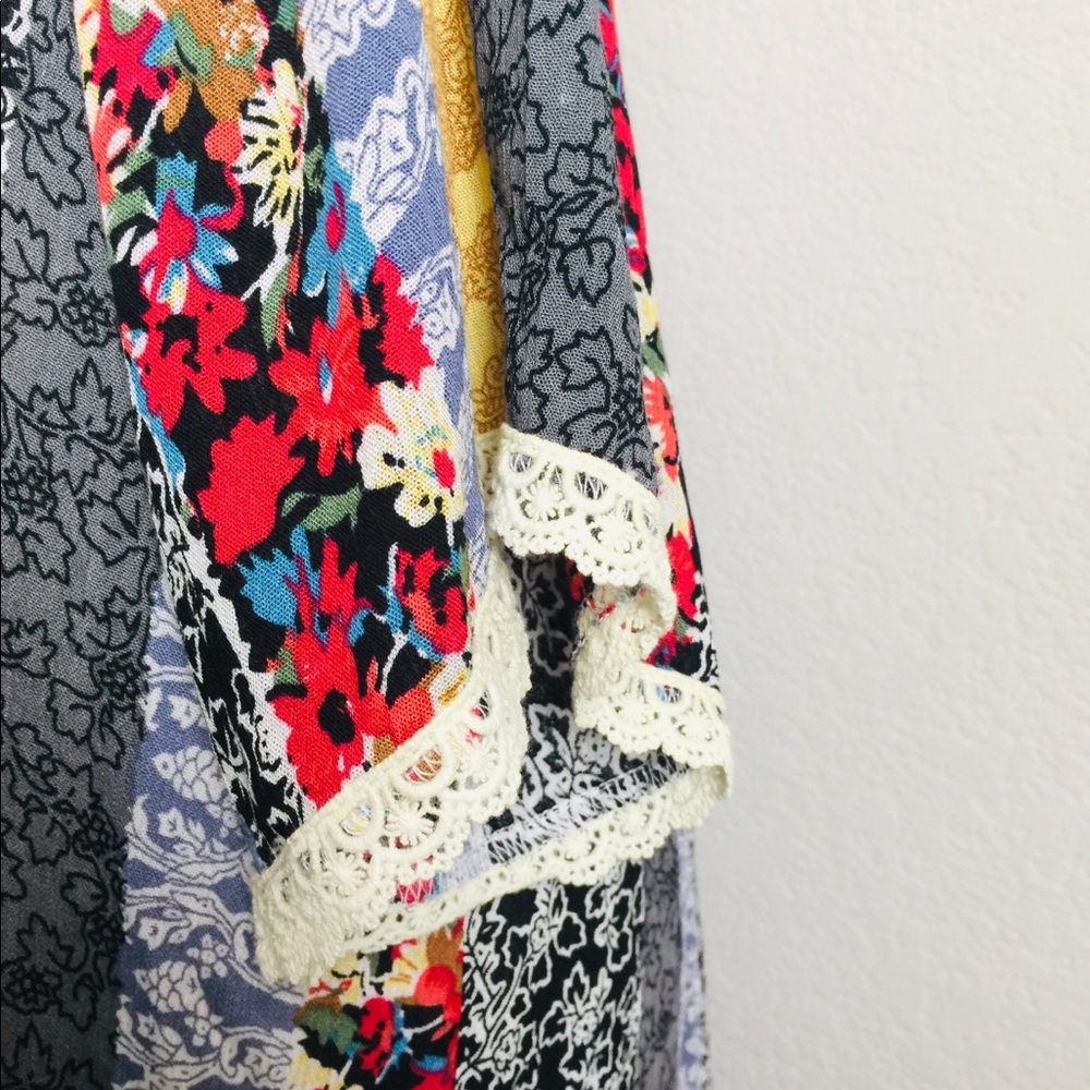 Cold Shoulder Multicolor Dress - Picture 4 of 7